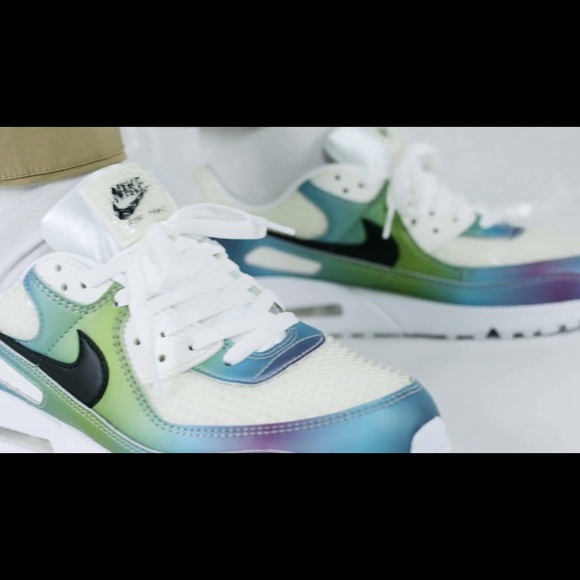 New Nike Air Max 90 Sneakers - Picture 8 of 8